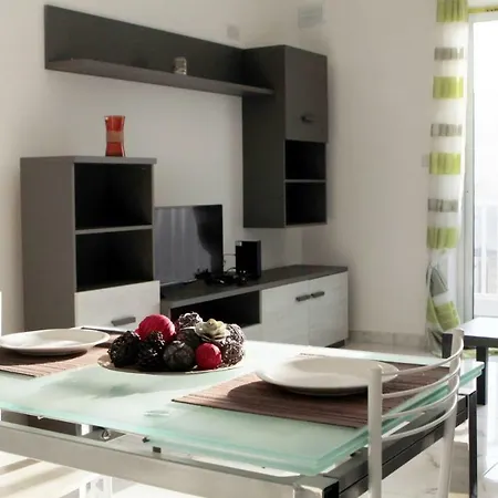 Shining Star Apartment *